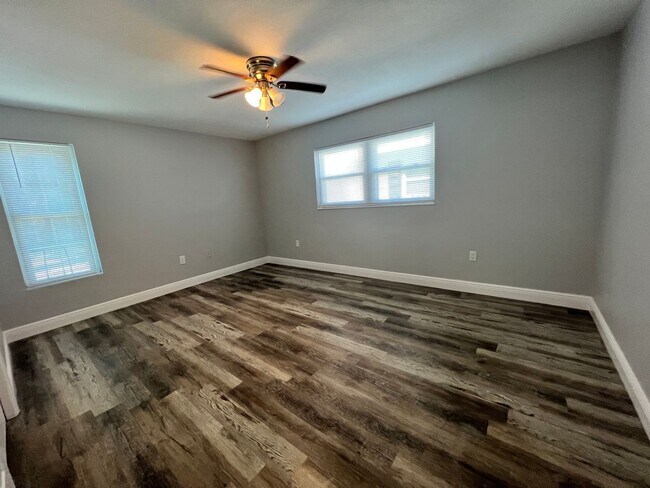 Building Photo - 4042 Audubon Dr
