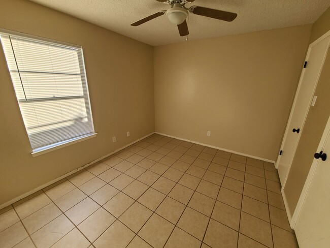 Building Photo - COMING SOON!!! 4 Bedroom Home!!!