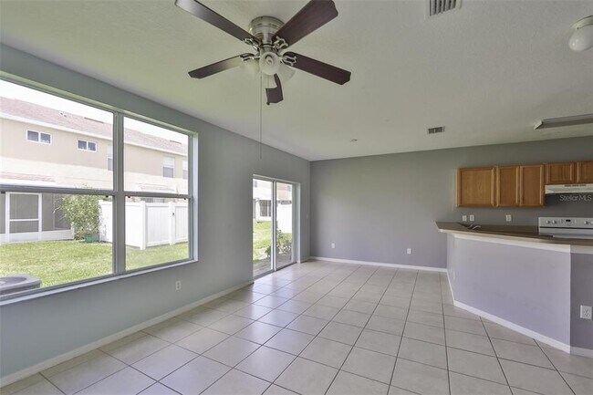 Building Photo - 9815 Carlsdale Dr