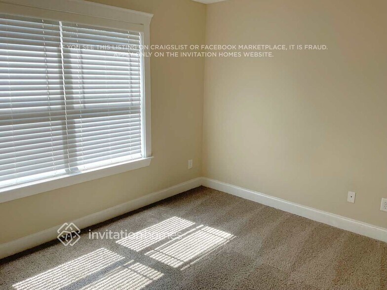 Building Photo - 1537 Boulder Walk Dr SE