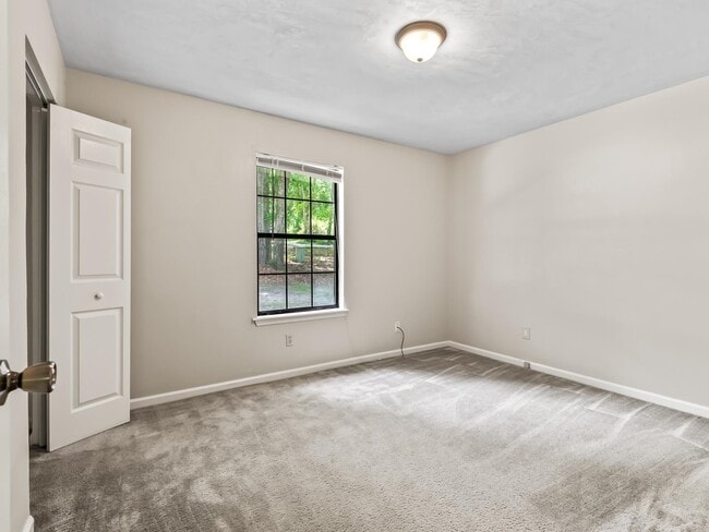 Building Photo - 8760 Minnow Creek Dr