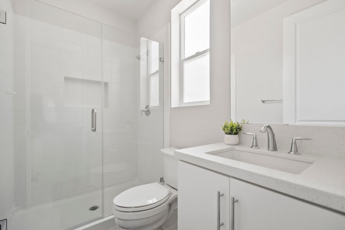 Building Photo - 151 Holliston