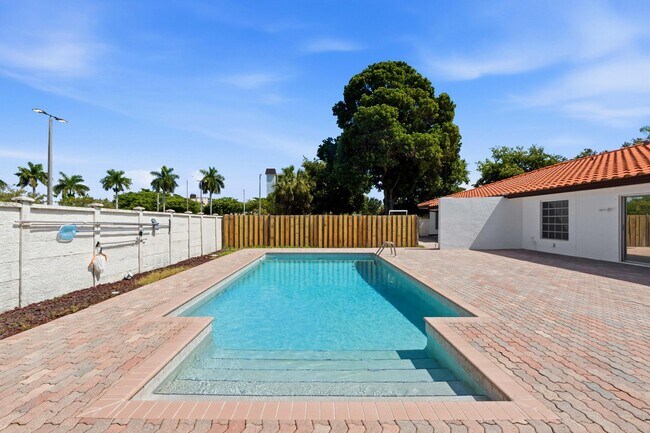 Building Photo - 3310 NW 90th Ave