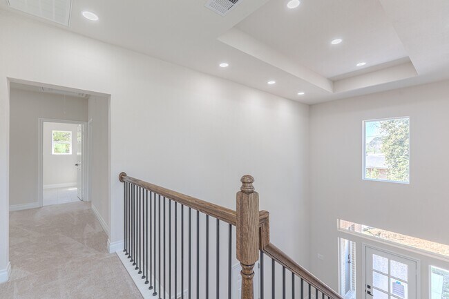 Building Photo - 6814 Champion Ln