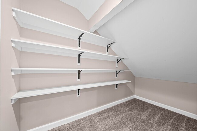 Building Photo - 1151 Eagle's View Dr