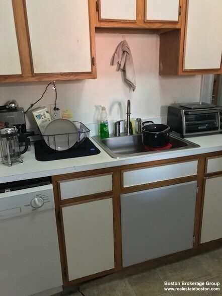 Building Photo - 26 Symphony Rd