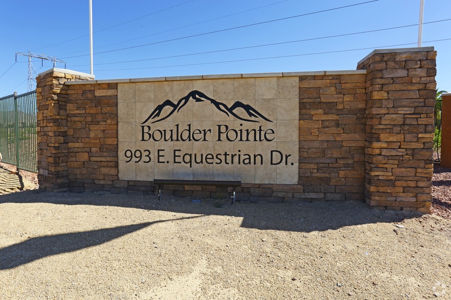 Building Photo - Boulder Pointe