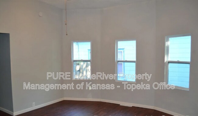 Building Photo - 1272 SW Mulvane St
