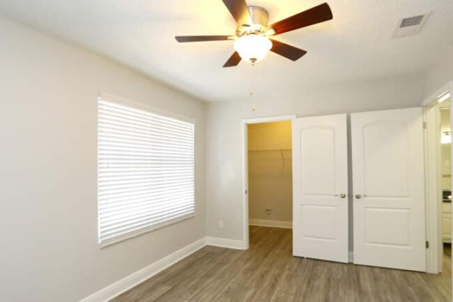 Building Photo - 1 bedroom in Austin TX 78757