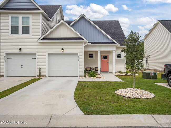Primary Photo - 150 Coastline Cir