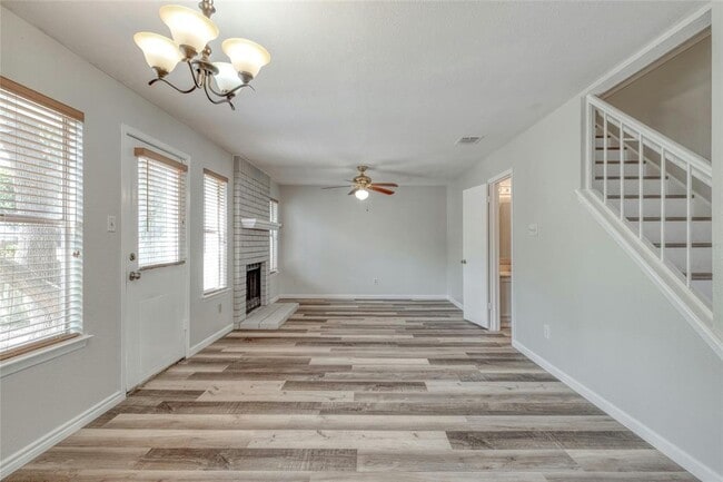 Building Photo - 12713 Modena Trail