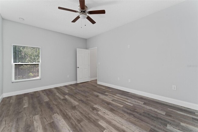 Building Photo - 412 Oakland Ln