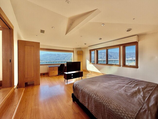 Building Photo - 63 Berryessa Way