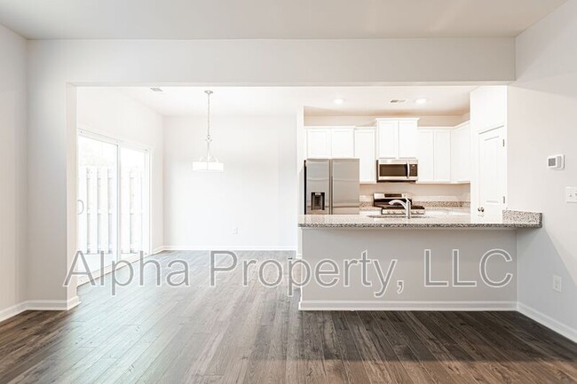 Building Photo - 17 Apricot Ln