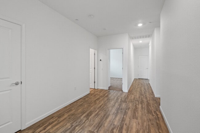 Building Photo - 12691 Thorntonhall Dr