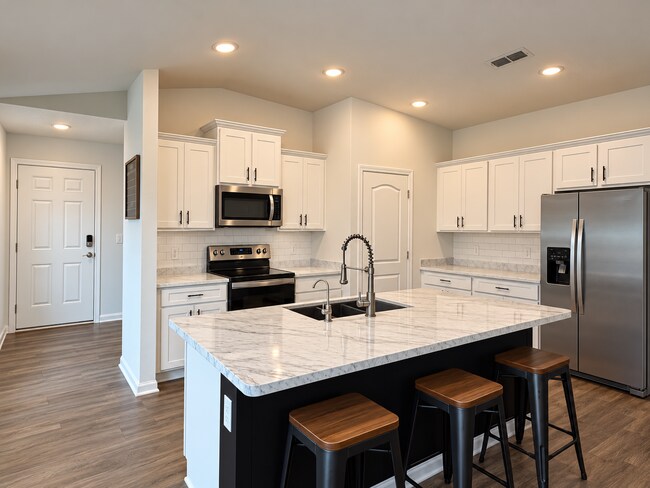Building Photo - 12662 Cucumber Tree St