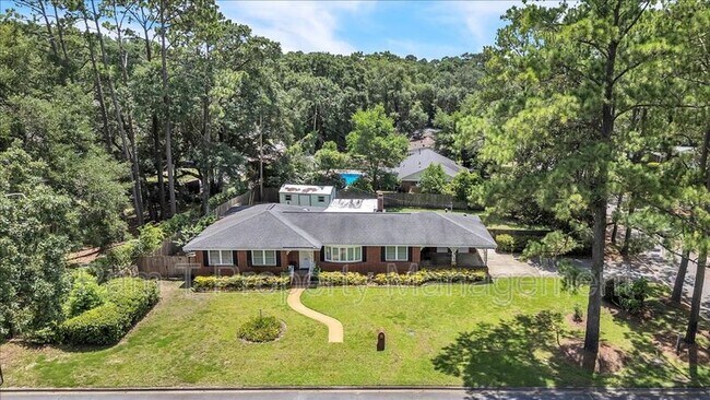 Building Photo - 2009 Bacon Park Dr