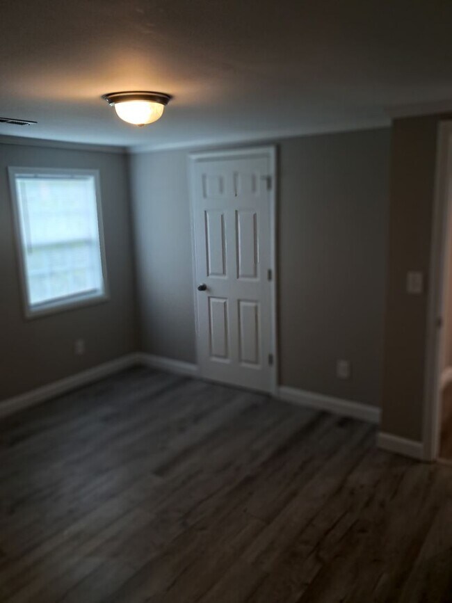 Building Photo - 909 Washington St