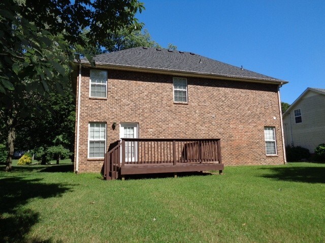 Building Photo - 612 Pointe Clear Dr