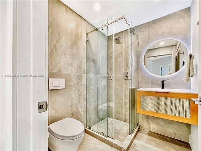 Building Photo - 6700 Indian Creek Dr