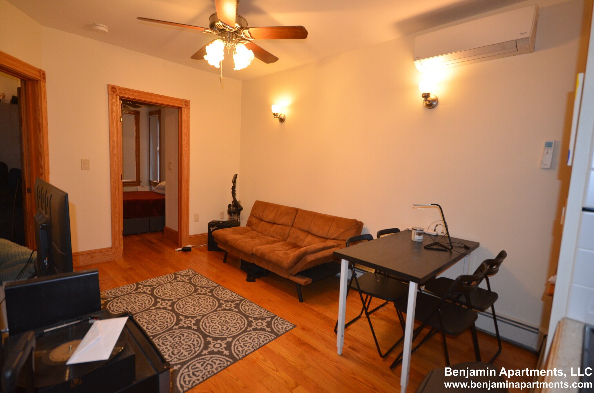 Building Photo - 16 S Russell St