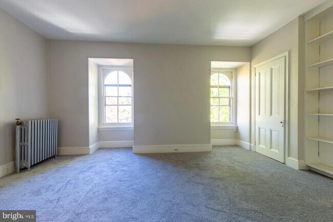 Building Photo - 3604 Baring St