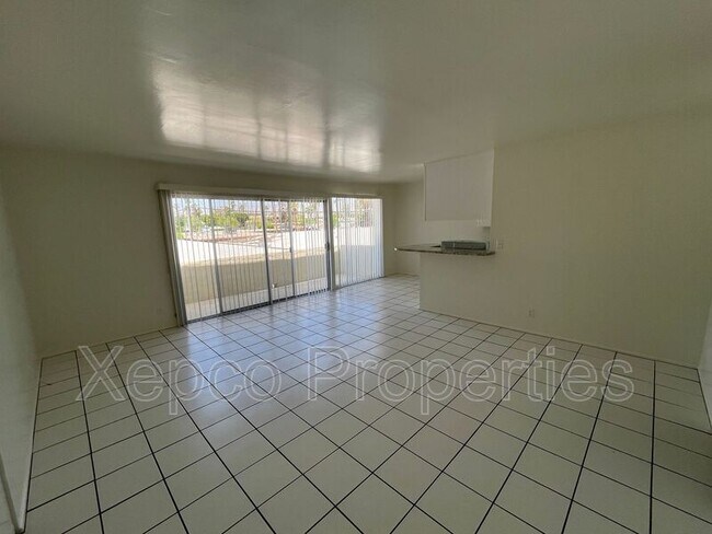 Building Photo - 550 El Cielo Rd