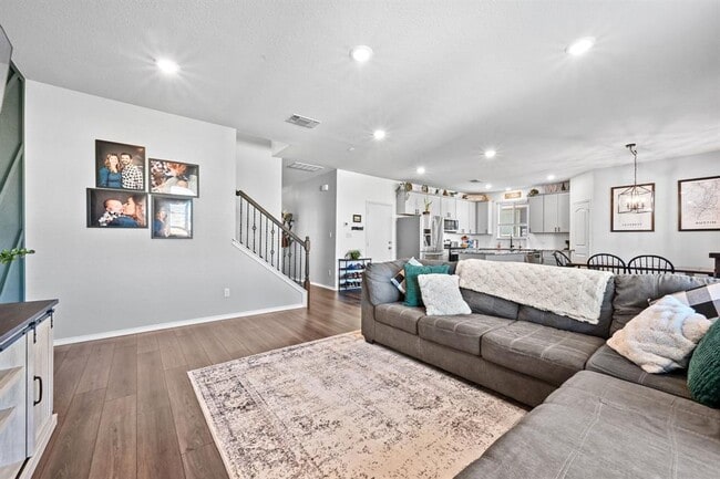 Building Photo - 317 Black Alder St