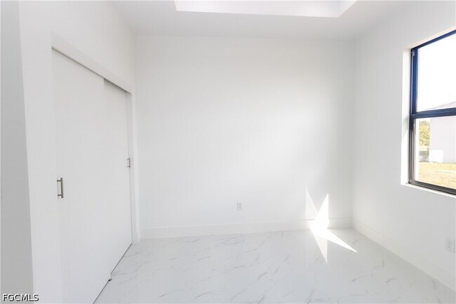 Building Photo - 731 Bering Ave S