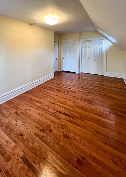 Bedroom 2 - 926 Savannah Ave