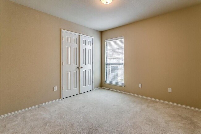 Building Photo - 3 bed, 2 Bath Home in North Fort Worth