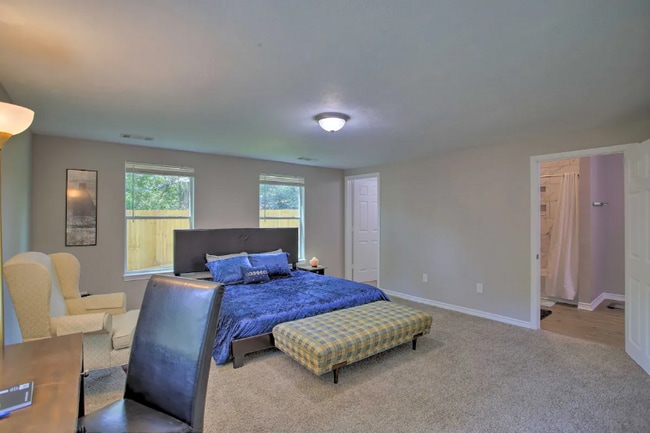 Building Photo - 102 Pawnee Dr