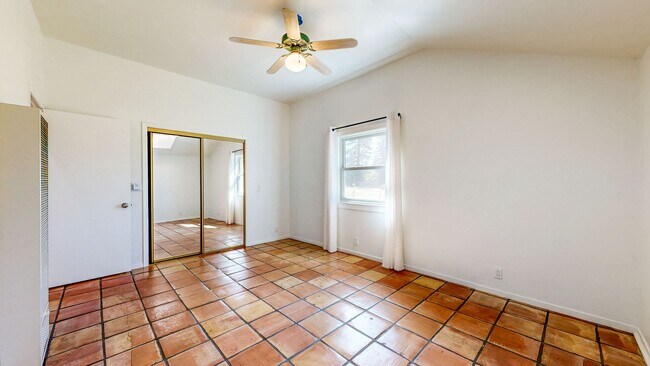 Building Photo - 7470 Mirabel Rd