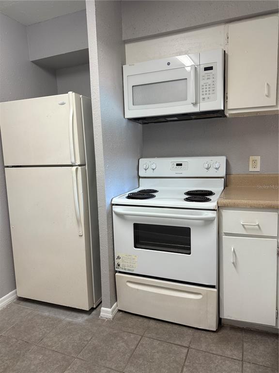 Building Photo - 425 Wymore Rd