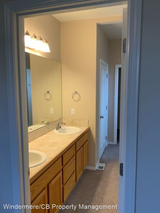 Building Photo - 3 br, 3 bath House - 89 1st Circle