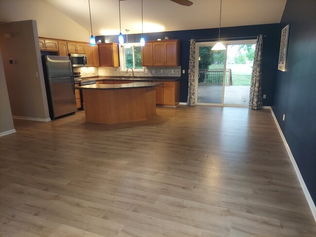 Building Photo - 5176 54th Ave NW