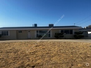 Building Photo - Ranch Style Home on Large Lot Located in W...
