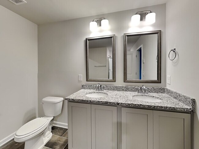 Building Photo - Apply today! Near Ft Jackson, Shaw AFBase!
