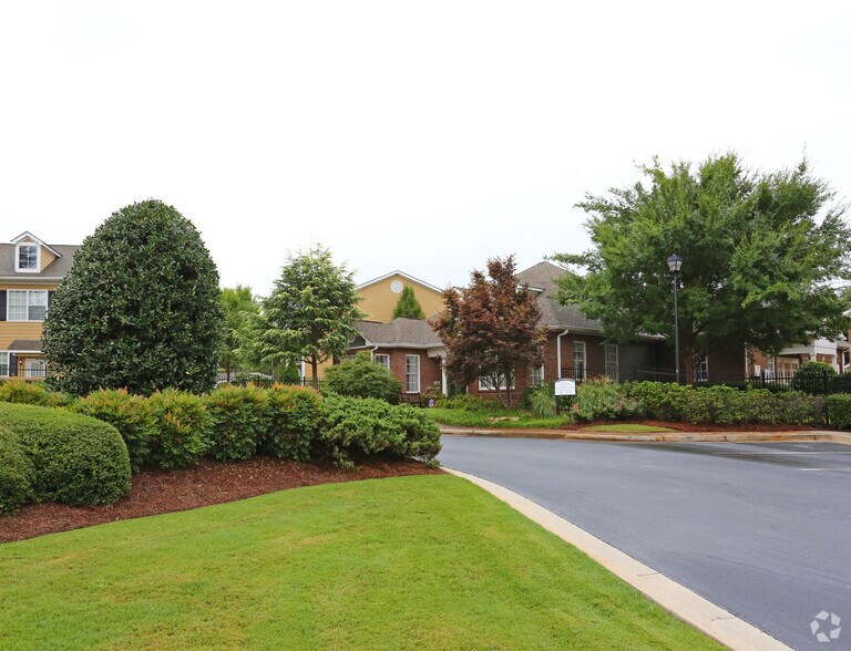Sundance Creek Apartments 575 McDonough Pky McDonough GA 30253