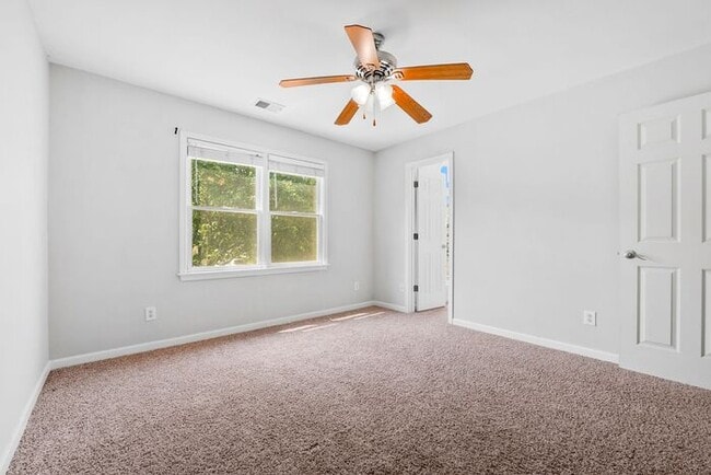 Building Photo - 3485 Maple Terrace Dr