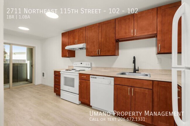 Primary Photo - 2711 NE 115th St