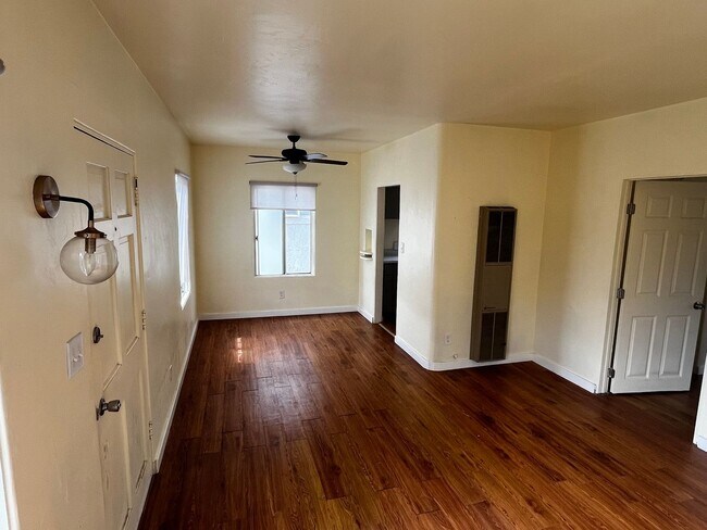 Primary Photo - Oregon St. Triplex
