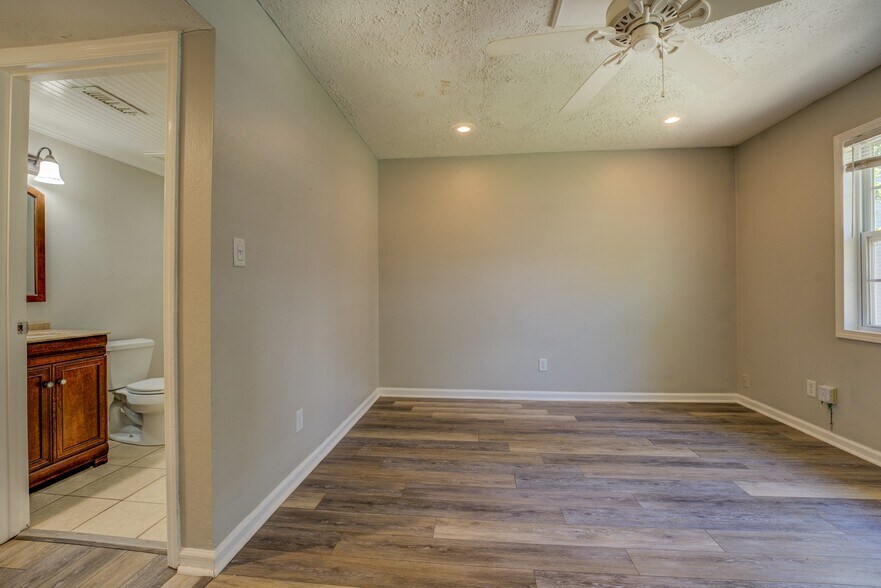 Primary Room - 302 Atlanta Ave SE