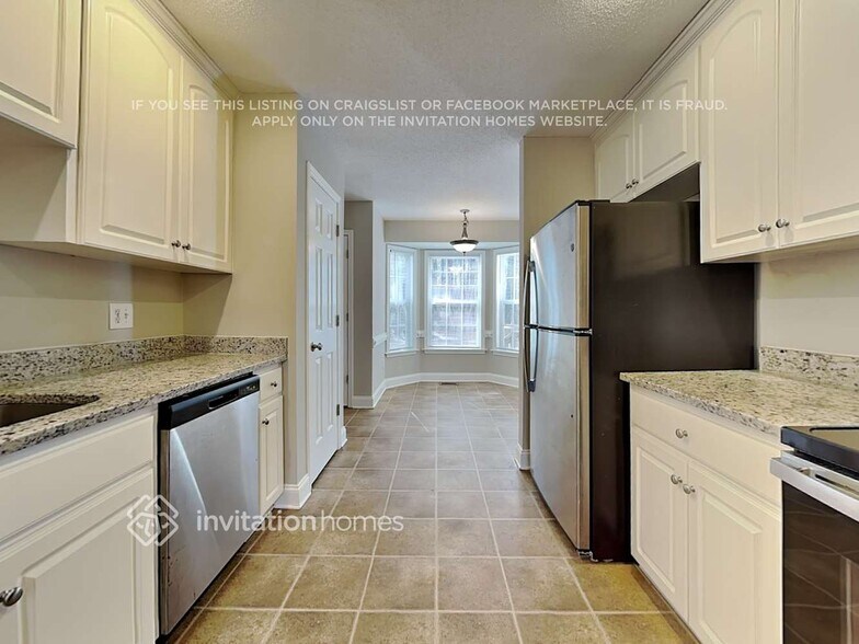 Building Photo - 152 Saleen Dr