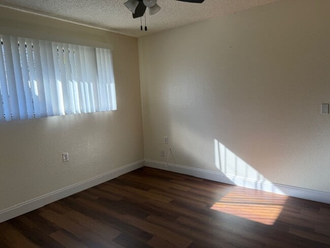 Building Photo - 77-79 West Clover St