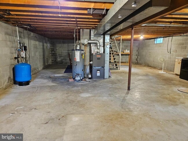 Building Photo - 836 Brownsville Rd