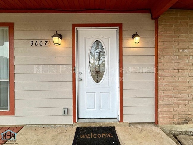 Building Photo - 9607 Gold Hl Dr