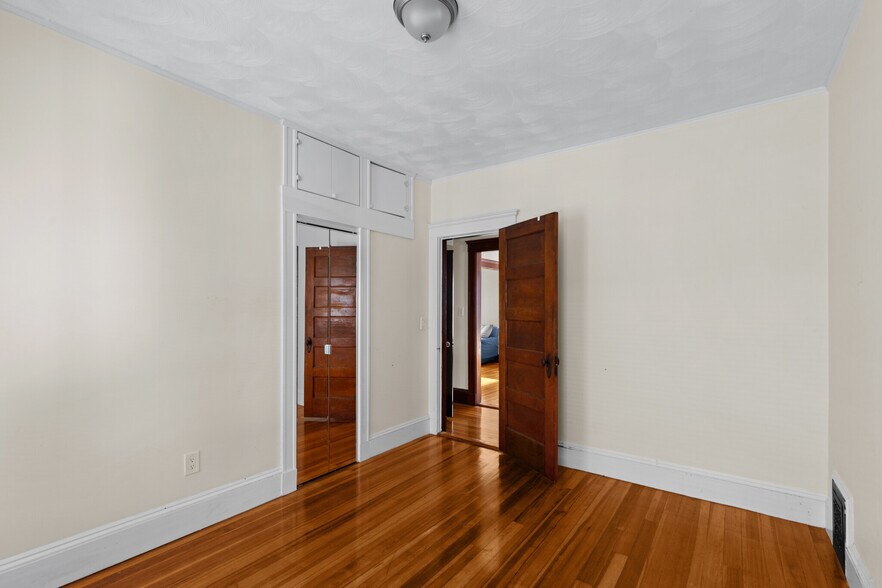 Building Photo - 59 Hobson St