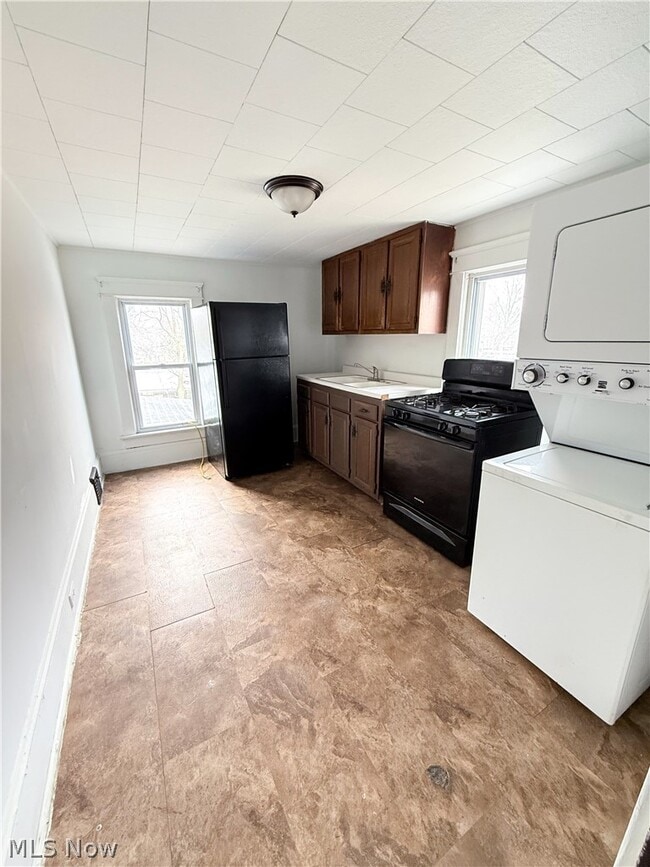 Building Photo - 1433 Kenmore Blvd