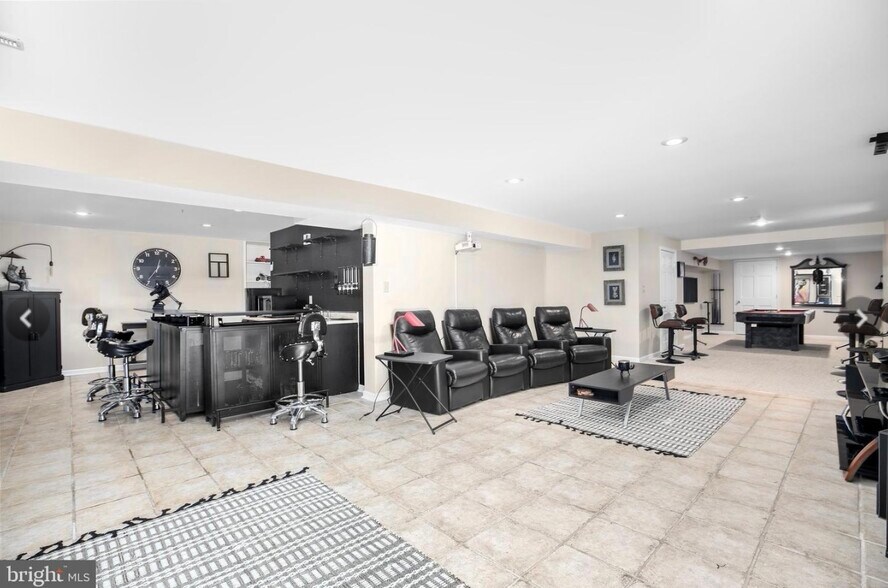 Building Photo - 47 Puri Ln